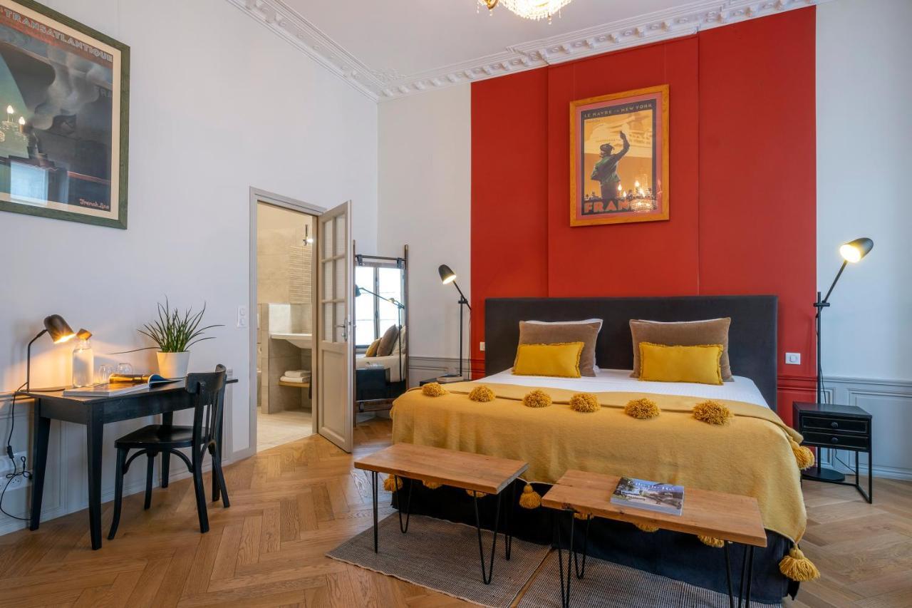 Escale Rochelaise, Gite Urbain Avec Spa Bain Nordique Et Sauna Tonneau La Rochelle  Exterior foto